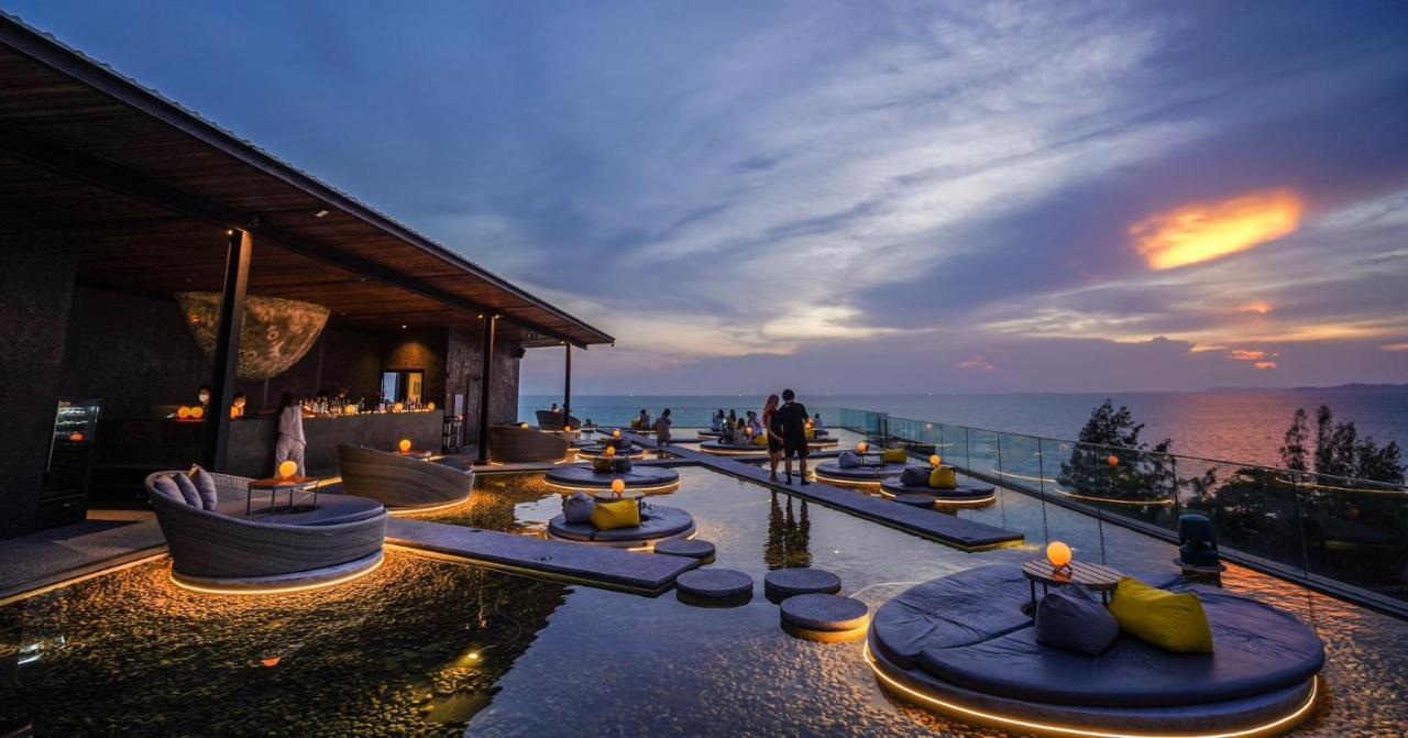 Ana Anan Resort & Villas Pattaya Exterior photo